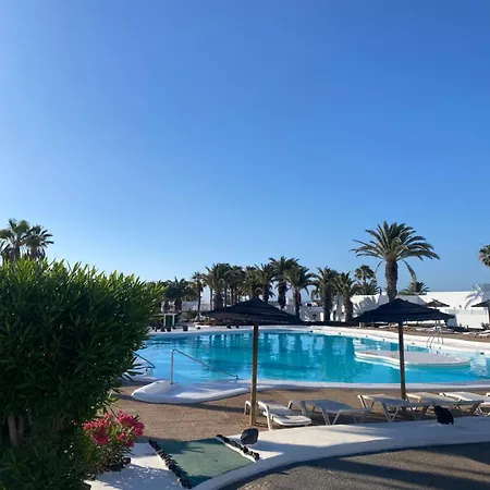 Apartment First Floor With Sea View, Costa Teguise