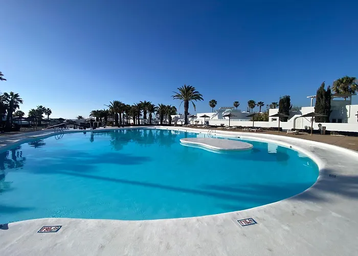 Appartamento First Floor With Sea View, *